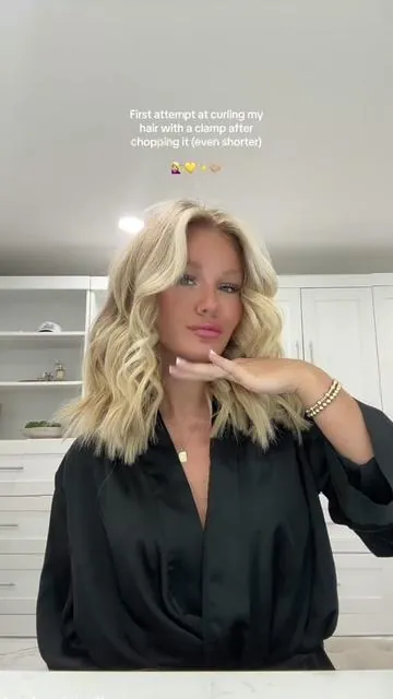 I think we’ll stop at this length 💇🏼‍♀️🧚‍♀️ #hairstyling #curlinghair #hairtututorial #curlingwithaclamp 