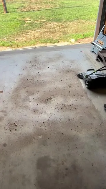 No more push broom or dust pans🔥🔥 Look at this walk behind floor sweeper from Vevor!!!! #sweep #broom #construction #clean #dirt #sawdust #vevor 