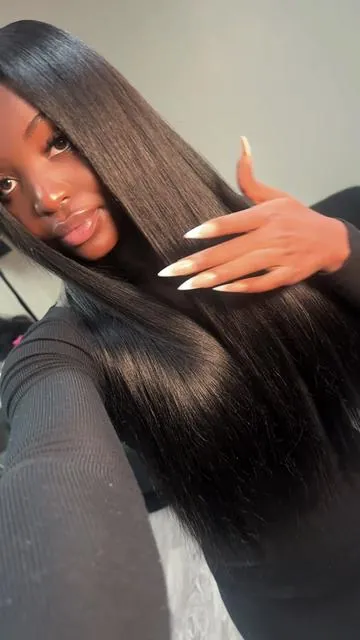 Theee most gorgeous clip ins @Luvmehair  DETAILS: Yaki Straight texture 22" STYLIST: @Houston Hairstylist  #luvme #luvmehair #Luvmeclipin #clipinfornaturalhair #seamlessclipins #tiktokshopbacktoschool