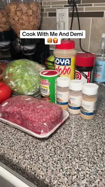 Cook 🍔🍟 With Me And Demi @COSORIairfryer  #fyp #isistkeyah #vlog #demi #cooking #cheeseburger #fries #cosori #cosoriairfryer #airfryer #seasoning #groundbeef #lettuce #tomato #cheese 