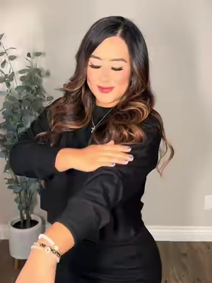 This 2 piece set for fall & winter 😍 #tiktokshop #modestfashion #outfit #outfitinspo #outfitideas #fall #sweaterweather #fallfashion #falloutfits #mom #MomsofTikTok 