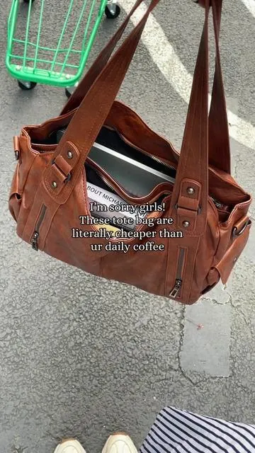 this tote bag is so cool!! 🤎🤎#TikTokShop #foryou #tiktokshopbacktoschool #fashion #fyp  #viral #girls #totebag #everydaybag #coolbag #cool #Laborday #halloween2024 #halloween #falloutfits #fallfreshness #FallFreshness #tiktokshop #Fallfreshness #Falloutfits #Earthtone #tiktokshopblackfriday #blackfriday #blackfridaydeals #flashsale 
