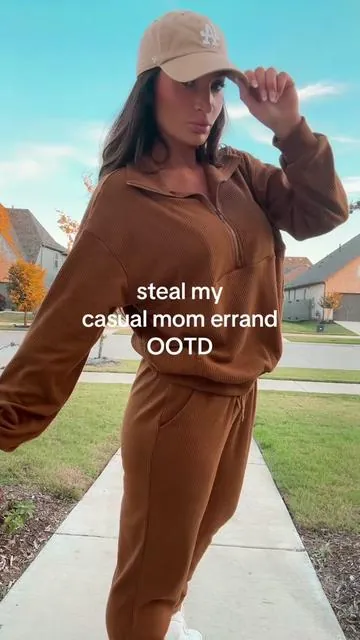 first time ive ever seen this on sale #momoutfits #comfyclothes #casualootd #falldealsforyou #momootd 