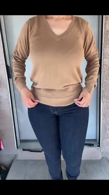 Le voy a dejar los enlaces de estos hermosos suéteres en el carrito naranja yo estoy usando talla S #sueter #moda #otoñooutfits #otoñoaesthetic #otoñoaesthetic #otoño #fyp #fashion #fashiontiktok #outfit @QUALFORT US 