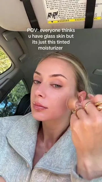 my secret weapon for a dewy radiant glow 🌞☁️✨ @DRMTLGY universal tinted moisturizer SPF 46 #tintedmoisturizer #tintedsunscreen #drmtlgytintedmoisturizer #drmtlgy #easymakeup #quickmakeup #skincaretips #glassskin #dewyskin 