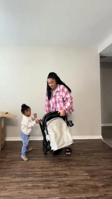 Its giving boujie we love it ! @Mompush US #mompushstroller #mompush #momsoftiktok #momof2 #musthaves #momlife 
