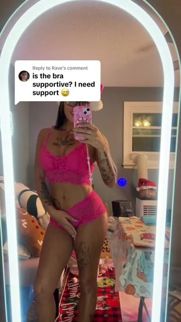 Replying to @Rave YES SO SUPPORTIVE! Idk why i was being shy in this video 😂