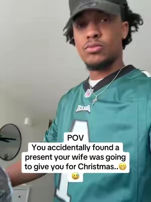 Oops..😅 #nfl #nflfootball
#philadelphiaeagles #eaglesnation #kansascitychiefs #chiefs #nfItiktok #footballseason #nflman @Simple Modern 