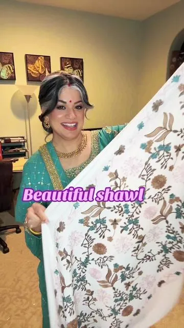 I love the fabric. It comes in so many different colors. I highly recommend that you order some. #trending #beauty #fashion #tiktokshop #shawl #selfiequeen1977 #indian #clothes #tiktokshop 