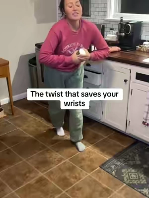 I think he knew he couldn’t open it either 😂 #jaropener #robotwist #kitchen #tools #tiktokshop #fyp 