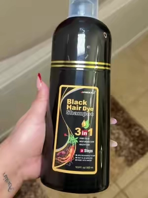Deja de usar esos tintes con bastantes químicos, este shampoo es libre de esos químicos.Me pinto por completo el cabello realmente funciona me encantó el resultado 😍✨#tinte #shampoo #tiktokshop #shampoocontinte #cabello #cabellonegro 
