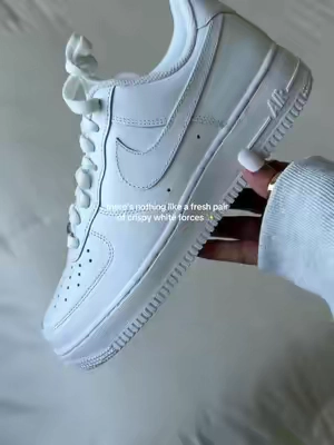 I had to get a new pair of my favorite everyday white sneaker, white air forces are always a must and such a classic 🙌 these are from @Fly Kicks & im obsessed with everything in their sneaker collection. They have so many different cool sneakers in their shop 😍 #sneakers #sneakertok #airforce1 #airforceones #whitesneakers #sneakerheads #sneakercollection #airforceone #shoeunboxing 