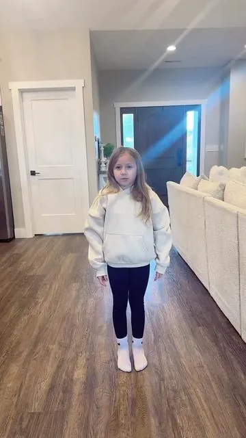 It’s getting stickyyyy #getsticky #sticky #stickydance #stickydancechallenge #dance #dancetok #challenge #daughter #daughters #daughtersoftiktok #daughtertok #foryoupage #fyp #momlife #momsoftiktok #mini #comfrt #comfrtclothing #hoodie #kidsoftiktok #kidsbelike #kidstiktok #kidstok @Comfrt 