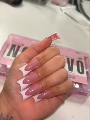 I’m obsessssssed #ducknails #pressonnails #diynails 