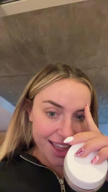Call me granny all you want but I will stand by this olay moisturizer #tiktokmademebuyit #drugstoreskincare #skincarefinds #matureskincare #skintok #beautytips #beautyhacks #dryskin #dryskinhack #skincaretips #fyp #makeuptok 