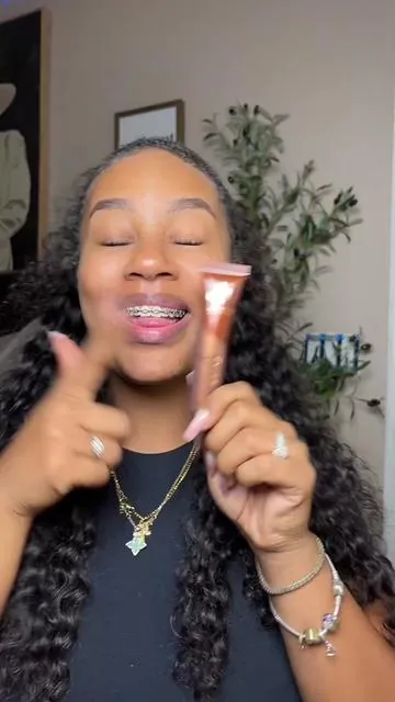 @DanessaMyricksBeauty these products have changed my makeup routine for the better!!🥵😻🤎👸🏽 #ttscreatorcamp #shopblackowned #danessamyricks #yummyskin #blurringbalm 