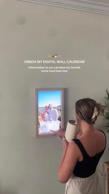 unbox my new digital calendar 📦✨ #digitalcalendar #calendar #googlecalendar #unboxing #asmr #asmrsounds #homemusthaves #homedecor #homefavorites #wallframe #apolosign @apolosign_tech 