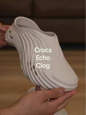 These are 🔥🐊 #futvollo #fashion #fashiontiktok #Lifestyle #comfort #clothing #tiktokshopfinds #spotlightfinds #tiktokshopmademebuyit #crocs #giftideas #crocsgang #zapatos #sandalias @Crocs 