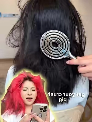 Incase your mom has told you not to use those crappy combs to brush your hair anymore.#hair #haircare #brush #hairbrush #boarbristlebrush #detanglerbrush #halovida #hairtok #comb #deadhair #fyppppppppppppppppppppppp #messyhair