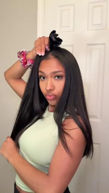 let this be your sign to get some clip ins 💞 we love a quick and easy hairstyle! #clipins #blackgirlhair #blackgirlhairstyles #naturalhair #naturalhairstyles #silkpress #silkpresshairstyles #luvmehair #CapCut 