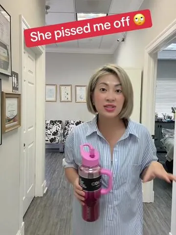 She pissed me off 🙄 #TikTokShopSpringGlowUp #tiktokshopcreatorpicks #pissed #drama #salon #hairstylist #coldest #tumbler 