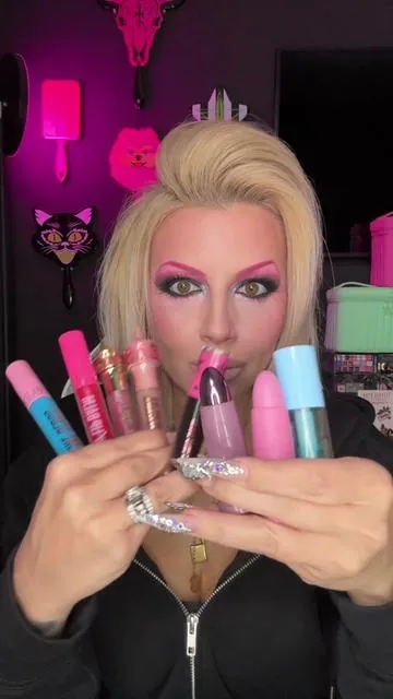 Every @Jeffree Star Cosmetics lip formula is on sale now for 50% off!!! @Jeffree Star is wild!! Hurry and shop today before it’s too late. #lip #sale #makeupsale #jeffreestar #jeffreestarcosmetics 