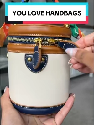 This bag is so cute & unique! #tiktokshopmothersday #bag #handbag #purse #crossbody #pursehaul #handbags #handbagtiktok #handbagcollection #pursecollection #pursetok #springtok 