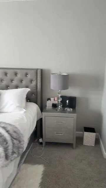 IF YKYK😭😭😭 THE PIC SHOWS THE LED BEHIND THE HEADBOARD BUT ITS ACTUALLY ON THE BED FRAME (at least when I received mine) #fyp #musthaves #followformore👉🏽👉🏽 #girlytok #bougie #tiktokshopfinds #tiktokshop #glamroom #roomdecor 