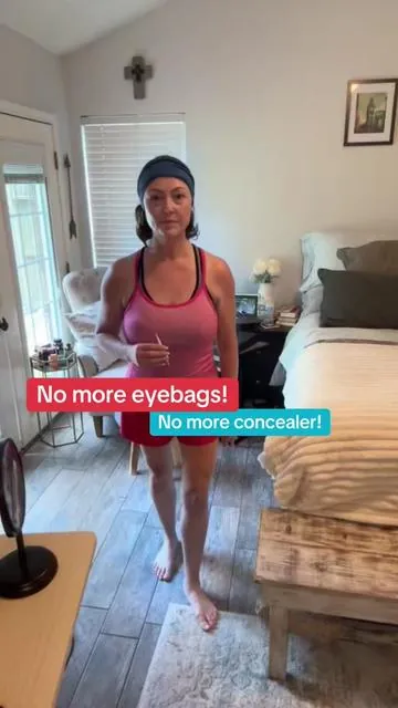 NO MORE EYEBAGS! NO MORE CONCEALER! #drmelaxin #eyebags #darkcircles #concealer #nomakeup #niacinamide #peptide #antiaging #over40skincare #menopauseeducator #menopause 