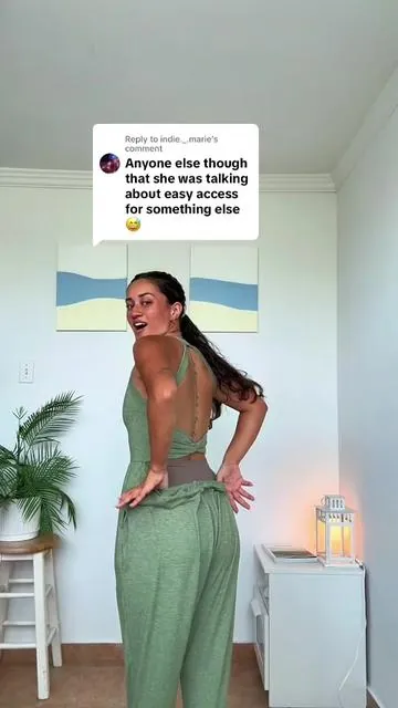 Replying to @indie._.marie I meaannnn👀🤣 #easypeasy #sahmoutfit #activeinhalara #halarajumpsuit #halara  @Halara_official 