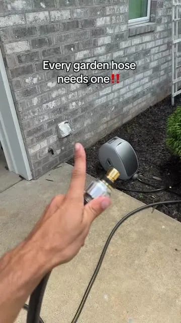 One of the best gadgets for your garden hose #gardenhose #gardening #hose #lawncare #landscape 