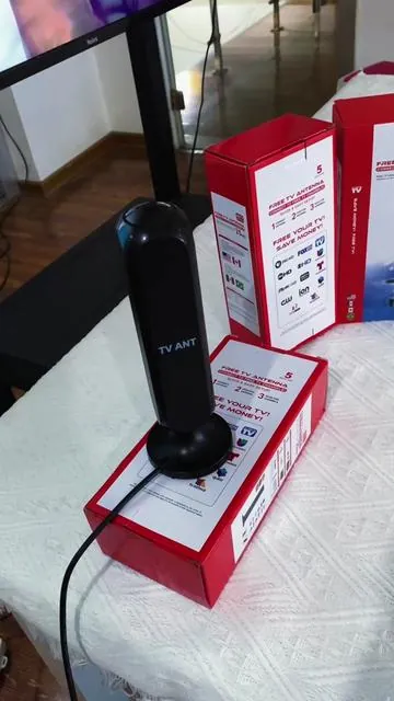 Cutting the cord, best indoor antenna #fyp #tiktokshopmothersday #aprilmademebuyit #tiktokshoprestock #goalcrusher #shortvideoshopworthytips #springintohealth #tiktokshopcreatorpicks #tiktokshopfinds #tiktokshopspringglowup #tiktokshop #ttslevelup #may #dealsforyoudays 
