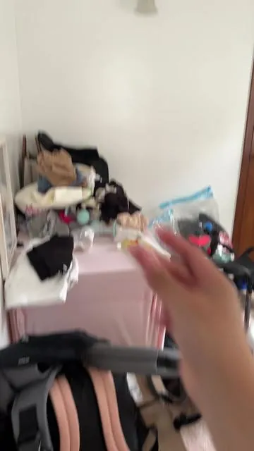 Este tipo de muebles me encantan, súper económicos y les cabe muchísima ropa 🤍 me hacía falta uno para la ropa de mis bebés y tenía un tiradero, y ya con este mueble me quedo el cuarto súper organizado 🥰 definitivamente seguiré comprando más @Sweet Furniture 
#drawerorganization #tiktokmademebuyit #nurseryorganization #sweetcrispyfurniture 