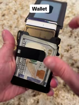 Is this the best leather wallet of 2025? #wallet #menswallet #menswallets #leatherwallet #tiktokshopcreatorpicks #dealsforyoudays 