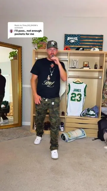 Replying to @Thee_OG_SHOW plenty of pockets cuh #fashionnova #cargopants #camopants 