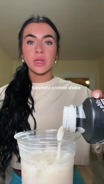 how I hit my protein goals😏 #proteinpower #electrolytedrink #immuneboost #horchata 