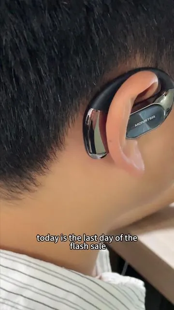 #tikto #tiktok #earphones #bluetoothheadset #wirelessgeadset #magicvoiceheadphones 