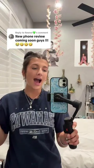 Replying to @Neener💚 literally the best gimbal ever!!  @hohem global #fyp #fypシ゚viral #viral #fypage #gimbal #trending #phone #newphone 