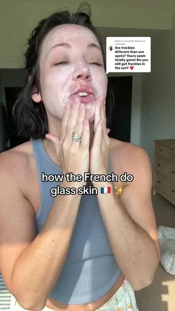 Replying to @Amanda Delaney in French skincare we trust 🙏🏼  #retinol #tretinoin #skincaretips #skincareroutine #313 #frenchskincare #frenchpharmacy #acnehacks #matureskincare 
