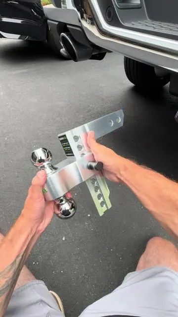 Rhino Adjustable Drop Hitch #hitch #trailerhitch #towing #trailers #truck #rhinousa #dealsforyoudays 