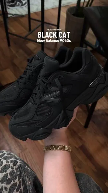 Is this THE New Balance of 2025?? 🔥🖤🐈‍⬛👟 #newbalance #chunkyshoes #newbalance9060 #comfortableshoes #blackshoes #trendingshoes 