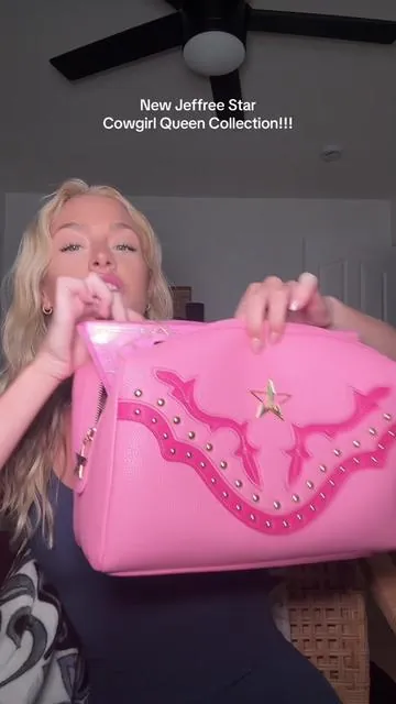 It’s hereee! New @Jeffree Star Cosmetics Cowgirl Queen Collection!!!  I’m so obsessed with EVERYTHING! @Jeffree Star #jeffreestarcosmetics #jeffreestarcowgirlqueen #jeffreestarmakeup #jeffreestareyeshadow #shinytraplipstick #limitededitiondrop #tiktokshopcreatorpicks 