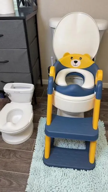 Ditch the floor potty it’s not realistic! #pottytraining #toddlerlife #momlife #pottytrainingjourney #toddlerhack #parentingwin #momtip #momhack #pottychair #realmomtalk #toddlerapproved #momrecommendation #parentingessentials #momtruths #lifewithlittles @BabyBond  