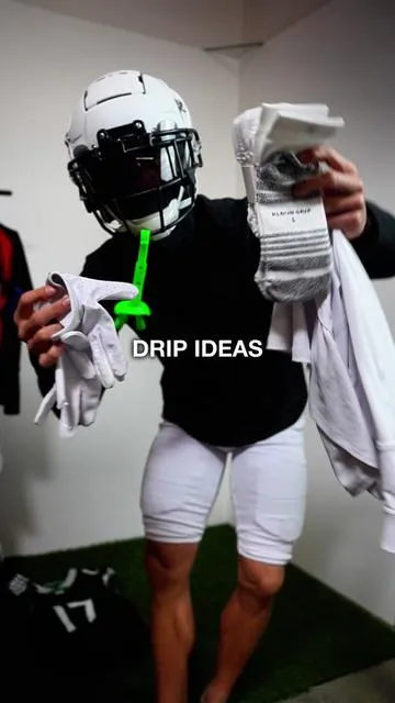 Drip Ideas 💯 #widereceiver #kutftbl #nfl 