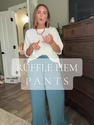 Love flowy pants and this hemline is so precious 😍 #workpants #linenpants #cutepants #workoutfits 