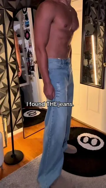 THESE JEANS ARE $29 RN LIKE WHAT