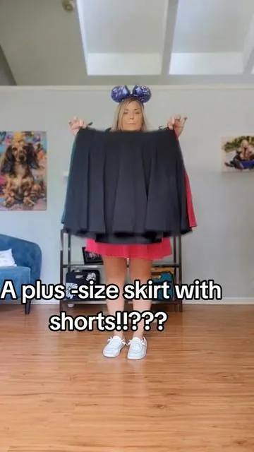 @hannanikole.official  #over40 #athleticSkirt #skirtWithShorts #longerskirt #skirtwithpocket #plusSizeSkirt 