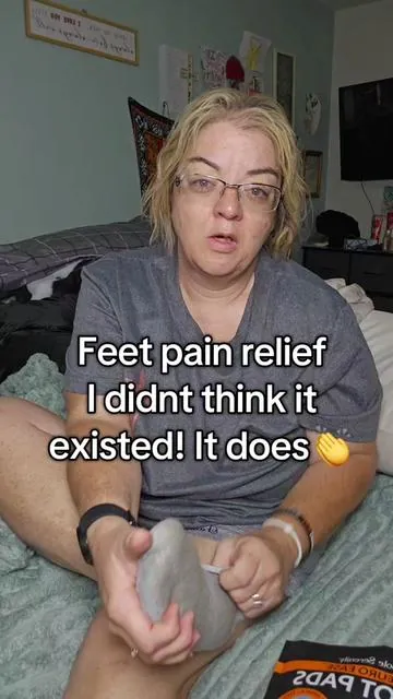 when you suffer from foot pain and you find relief you dont gatekeep it because you know how aweful the feet pain feels. #neuroease #footpads #feetpain 