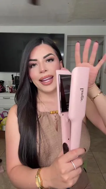 Te deja el cabello súper lacio y también te lo protege ✨ @langehair #plancha #enlaciadora #cabello #cabellosaludable #straightner #tiktokshopcreatorpicks #fyp 