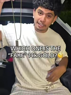 Can you tell the difference?🤔 #gold #14kgold #goldchain #backtoschool 